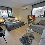 New! Park Lane Residences Apartment *