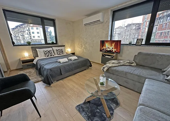 New! Park Lane Residences Апартамент *