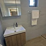 New! Park Lane Residences * 班斯科